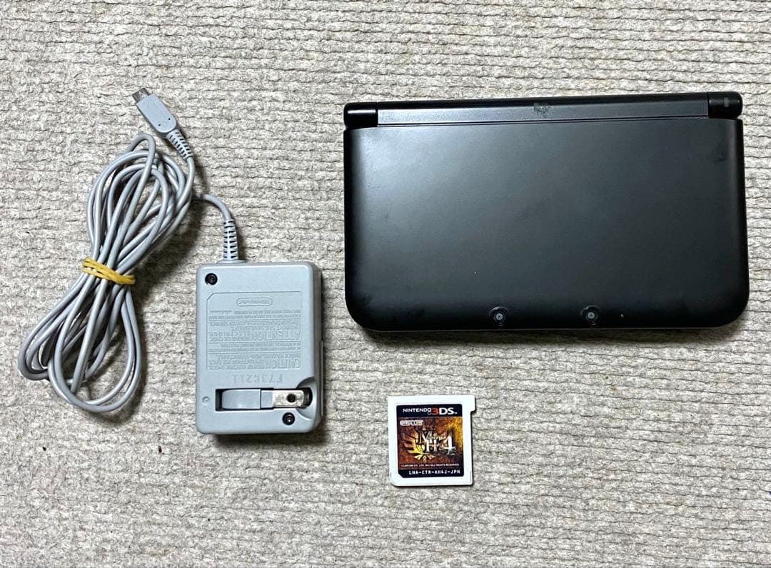 【ソフト SDカード付き】ニンテンドー3DS LL モンハン 【ソフト SDカード付き】ニンテンドー3DS LL モンハン