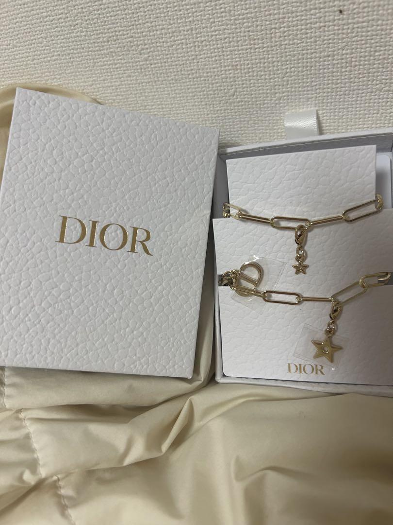 Dior ゴールドチェーンブレスレット 星型チャーム付き - メルカリ