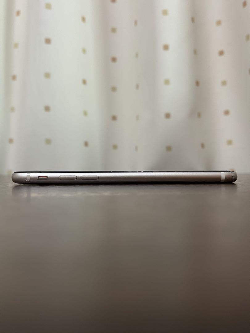 【ジャンク】iPhoneSE 3世代　64GB SIMロック解除済み