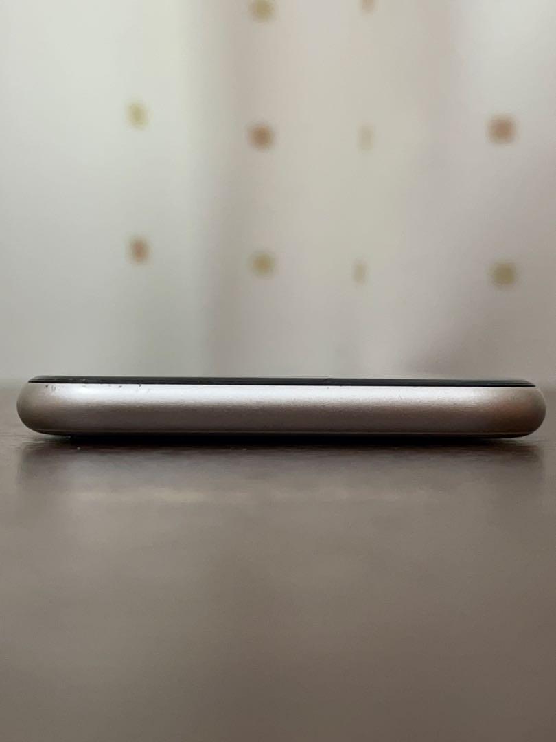 【ジャンク】iPhoneSE 3世代　64GB SIMロック解除済み