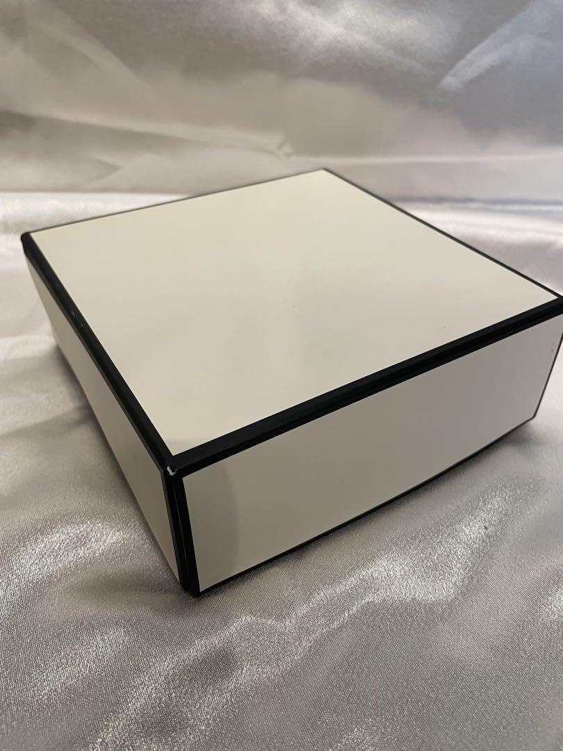 CHANEL シャネル 空箱 ギフトボックス - メルカリ