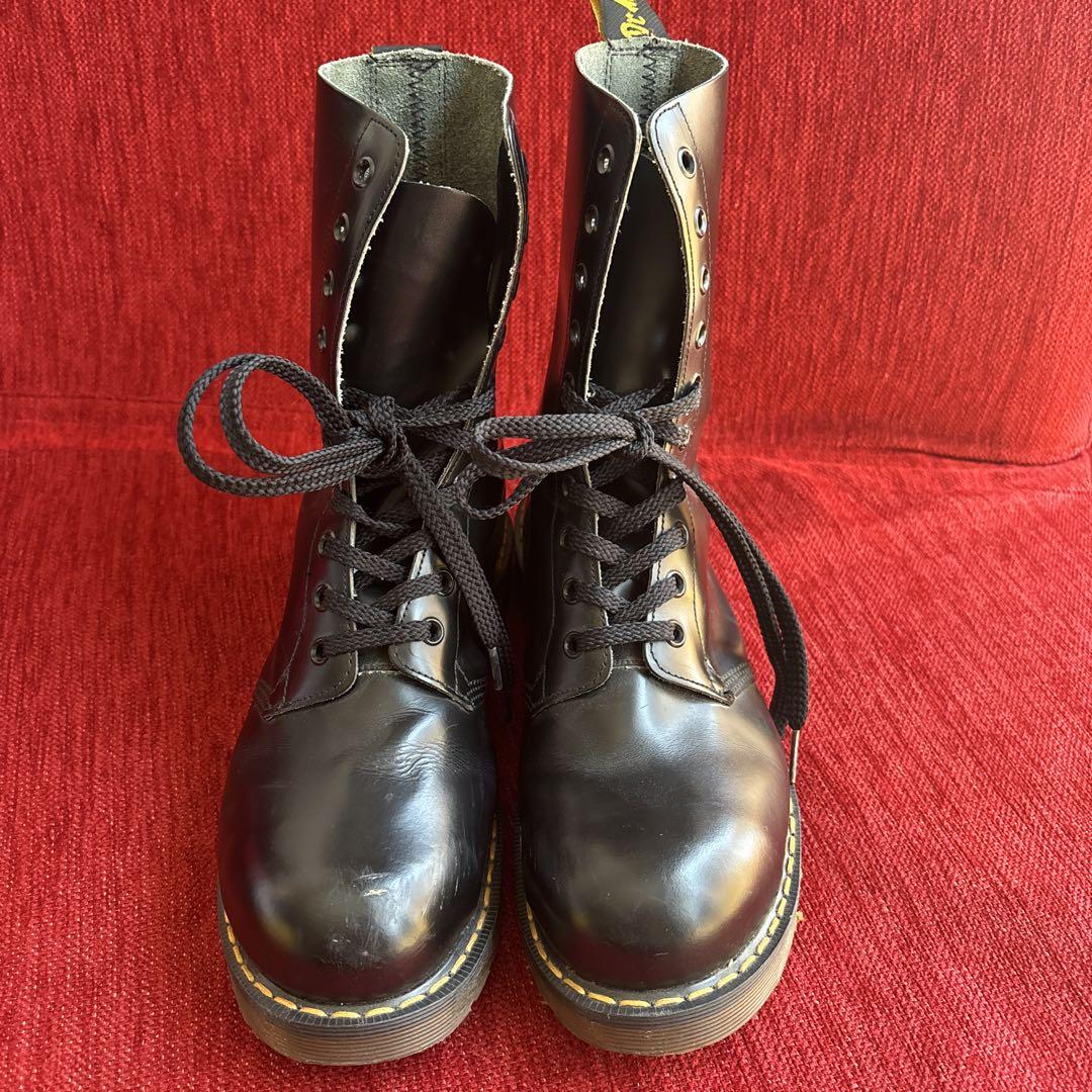 Dr.Martens ホワイト社 イングランド製 10ホール