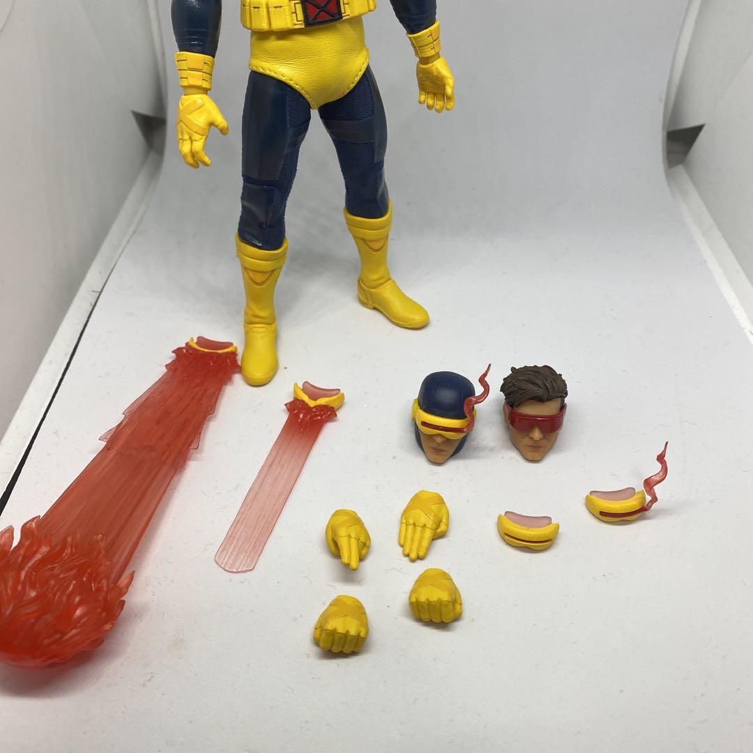 mezco one12collective サイクロップス メズコBelanja di Mercari dari