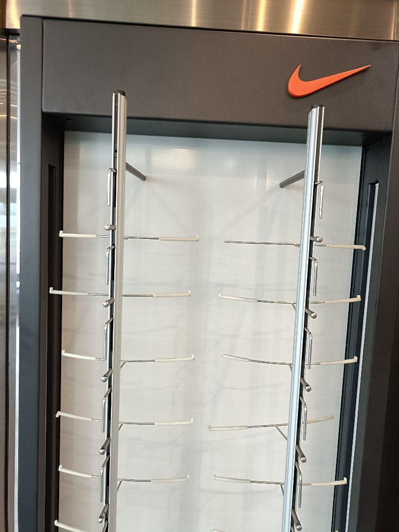 NIKE サングラス ディスプレイラック