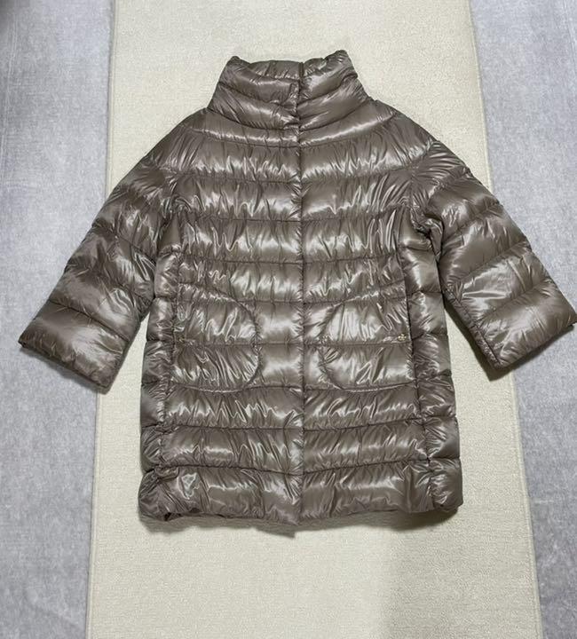 新品】HERNO ヘルノダウン サイズ42 - メルカリ