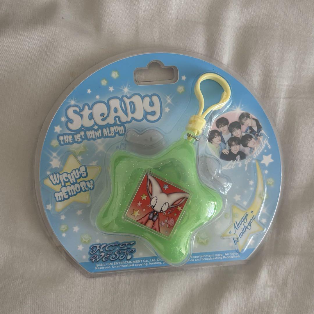 NCT WISH Steady キーリング　B ver リク 匿名配送】NCT WISH steady Keyring Ver. リク - メルカリ