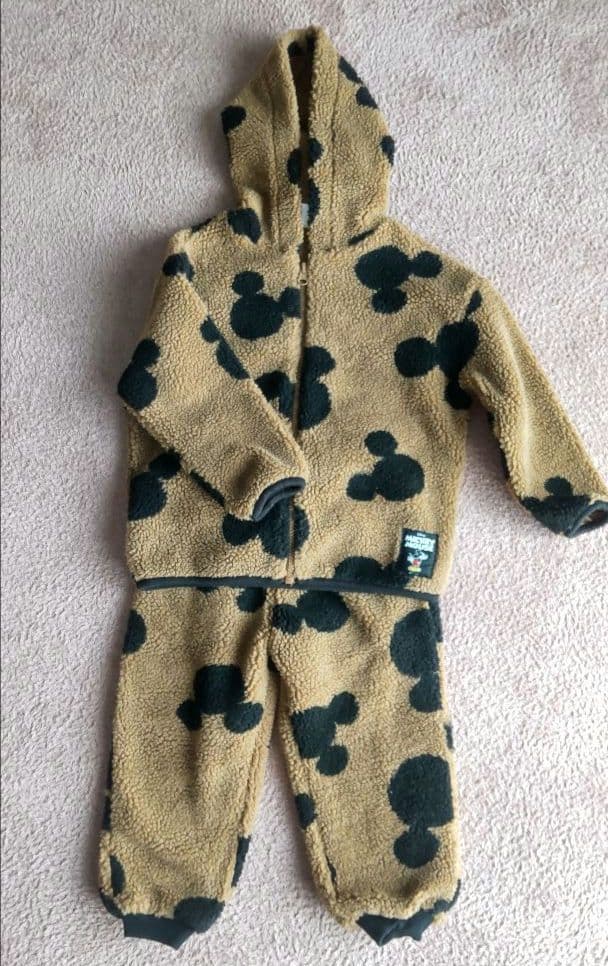 ZARAキッズ Disney ミッキーマウス フリースセットアップ