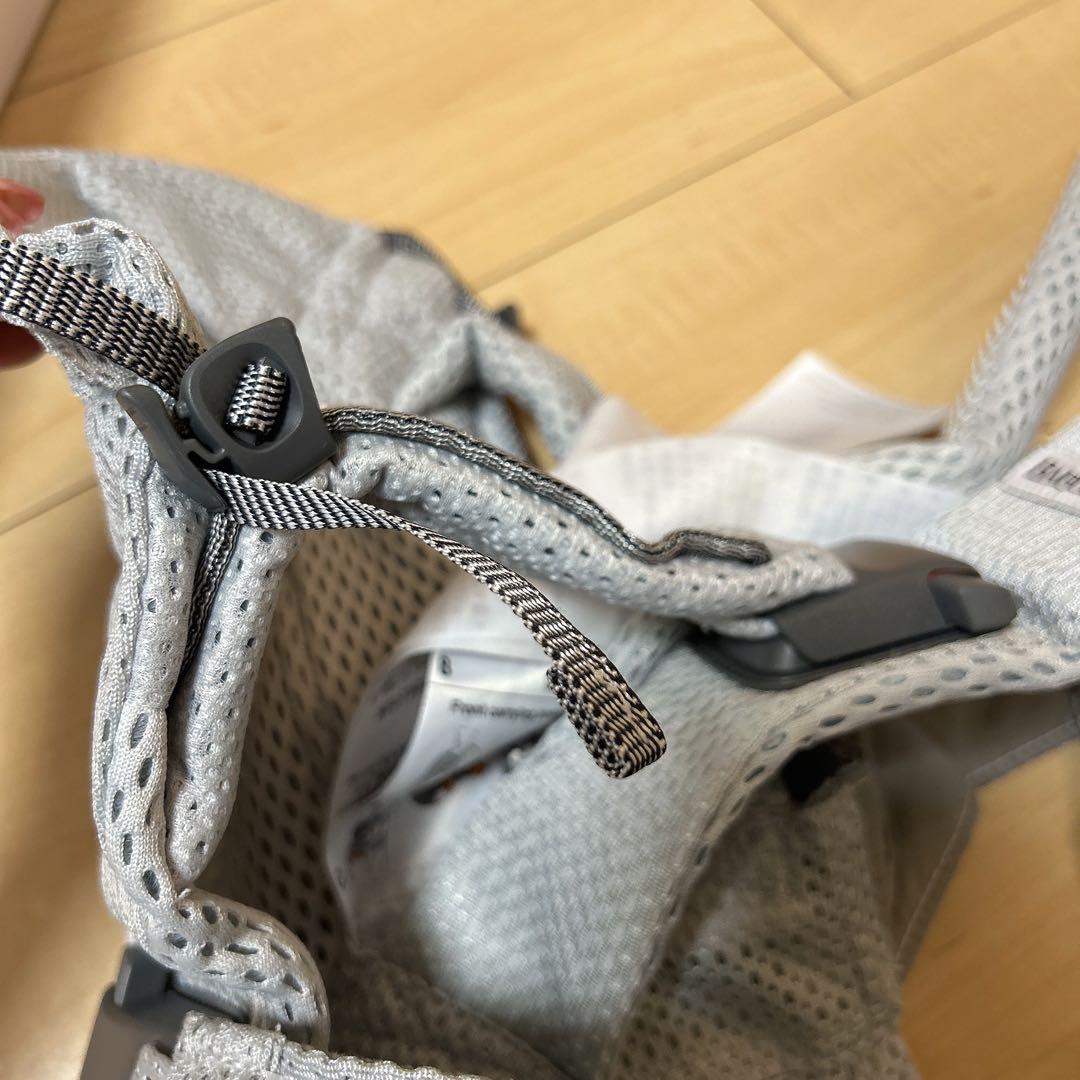 ベビービョルン 抱っこ紐 ONEKAI Air（ワンカイ エアー）　シルバー