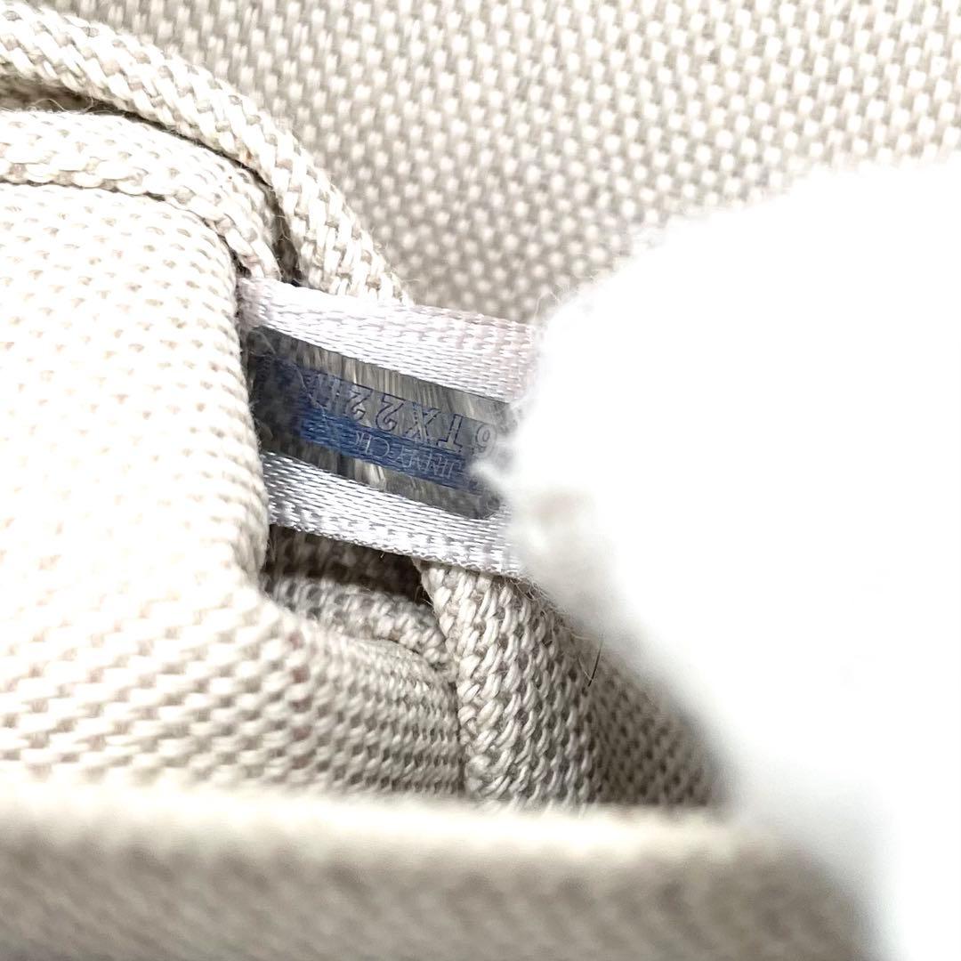 レザー スタッズ