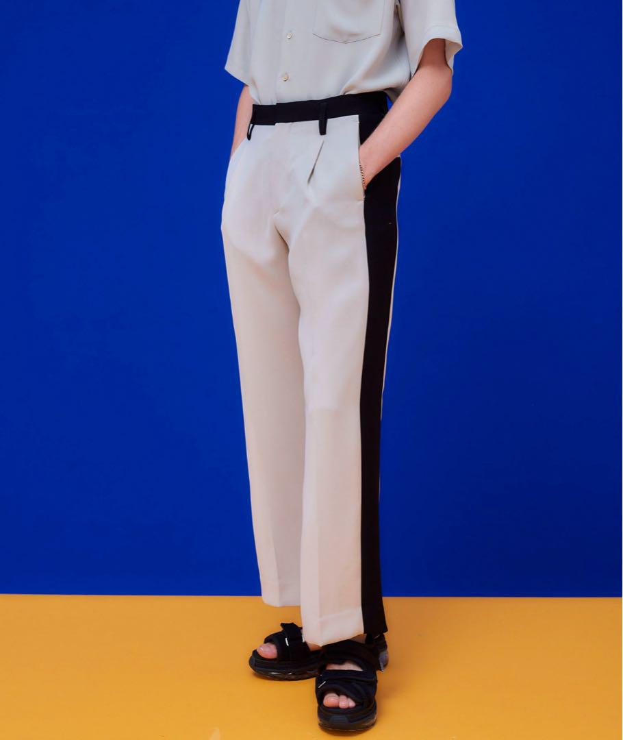 UNITED TOKYO ドレープワイドフレアパンツ UNITED TOKYO ドレープワイドフレアパンツ - メルカリ