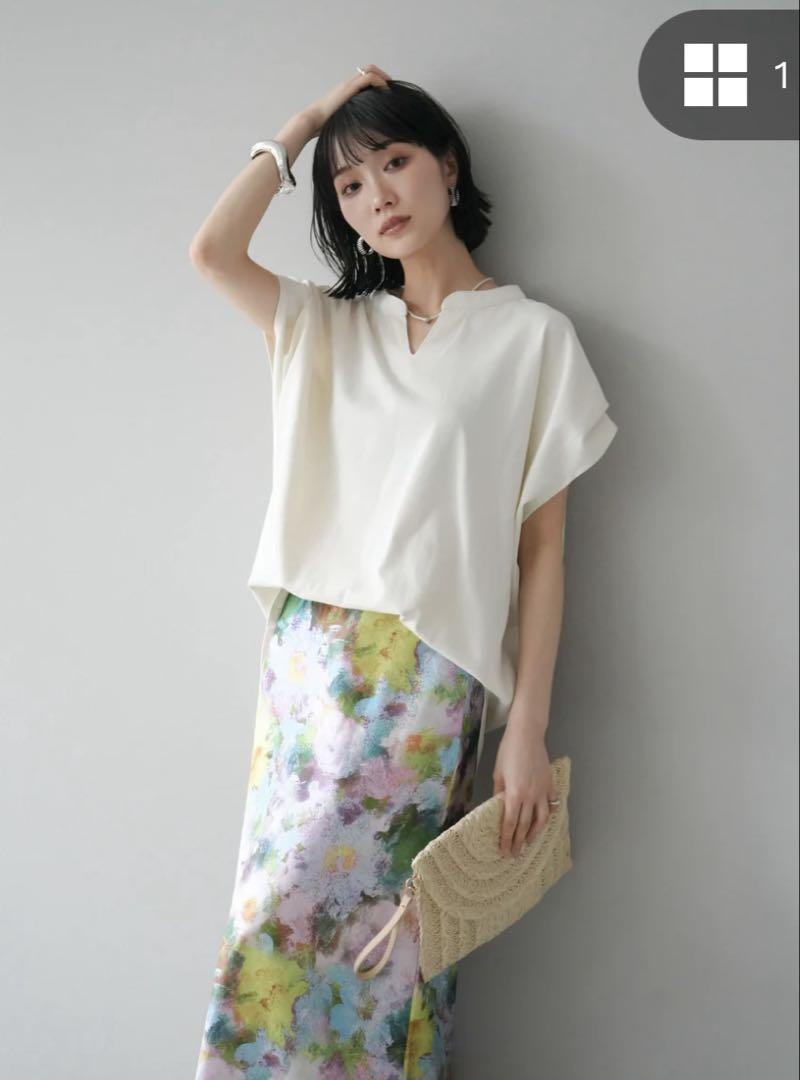 【上下セット】LumierドルマンルーズコットンTシャツ＆フラワーサテンスカート