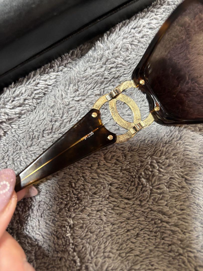 CHANEL シャイニーブラウン サングラス レディース