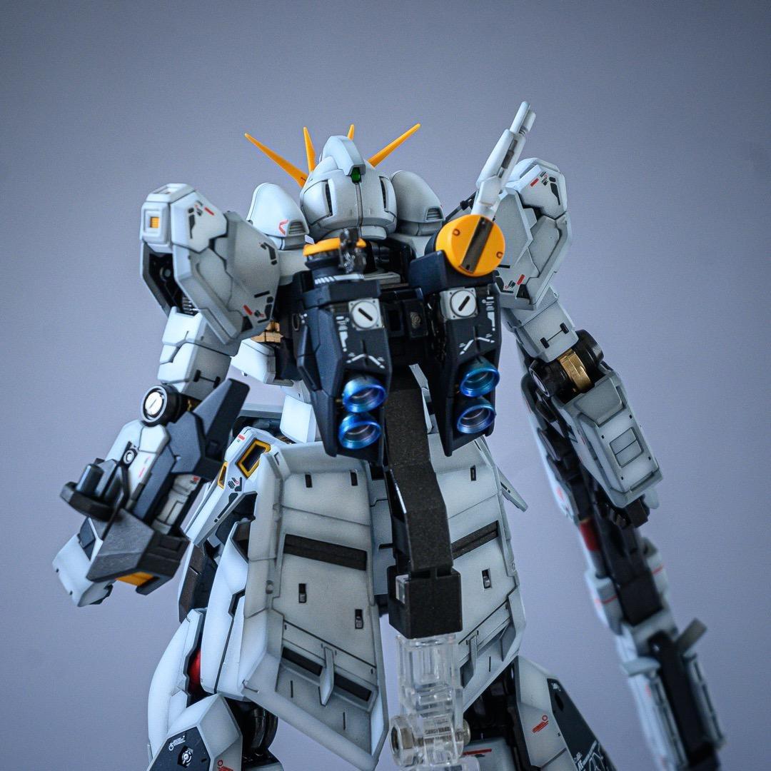 RG νガンダム (HWS拡張セット)【塗装・完成済みガンプラ】
