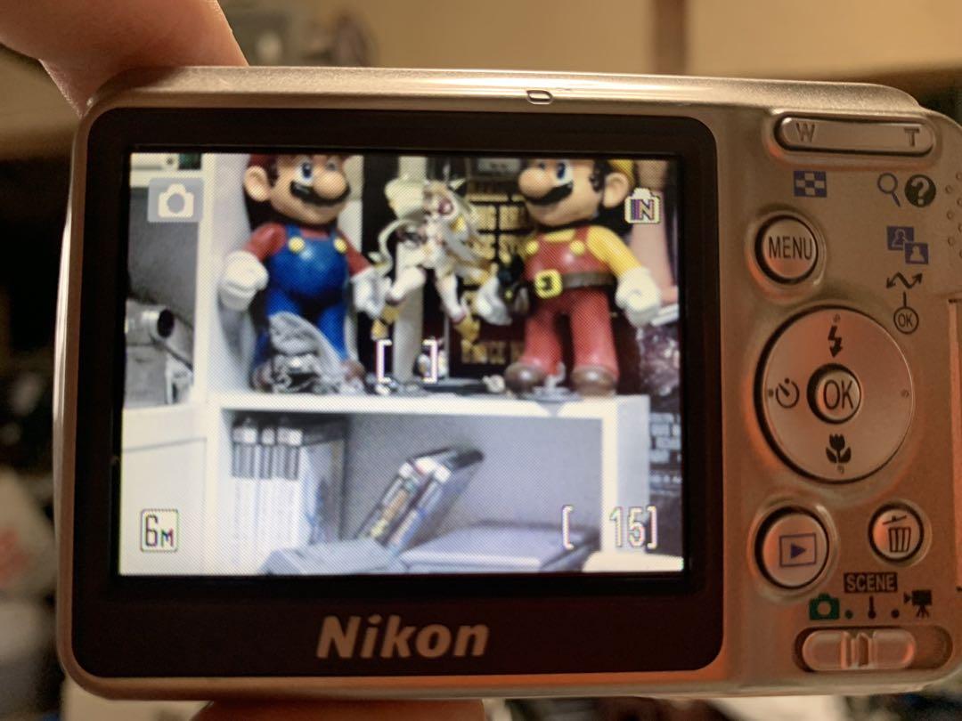 Nikon COOLPIX L6 単3電池で使えるコンパクトデジタルカメラ