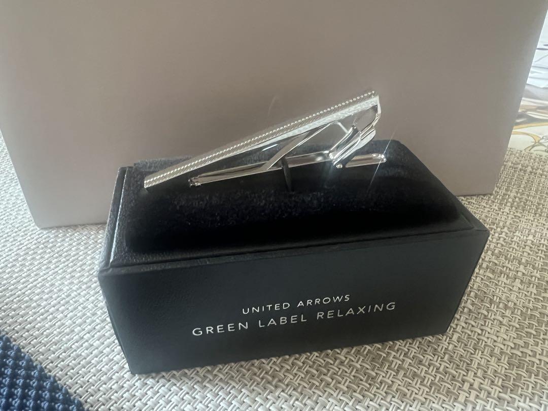 GREEN LABEL RELAXING ネイビータイとタイクリップ