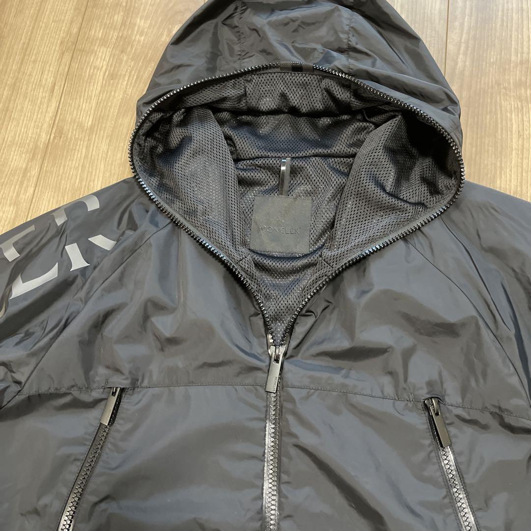 【美品】　モンクレールBESAR ナイロンパーカージャケットサイズ3 新品同様】国内正規品 モンクレール BESAR ナイロンパーカー