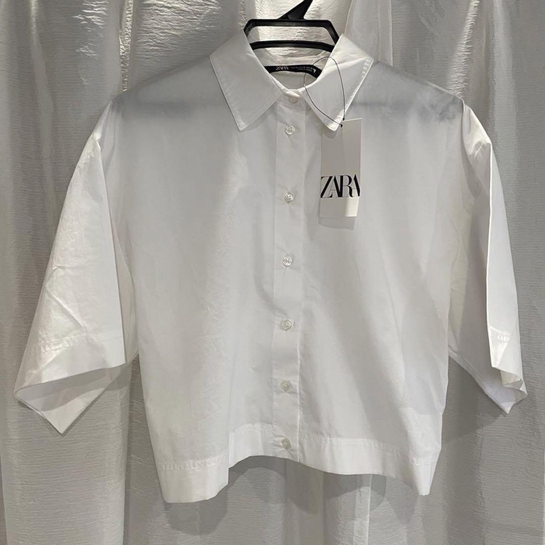 新品未使用】 ZARA クロップドシャツ 白 XS - メルカリ