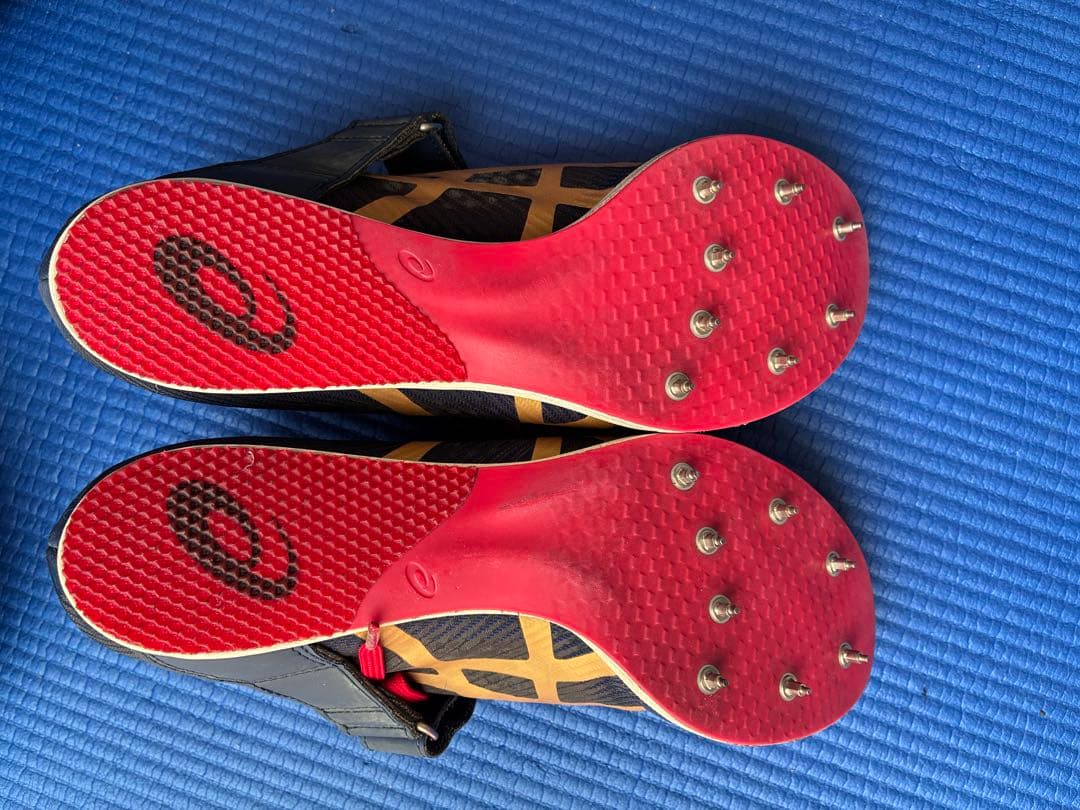 asics SONICSKYPRO スパイク　ネイビー/ゴールド26センチ asics SONICSKYPRO スパイク ネイビー/ゴールド26センチ - メルカリ