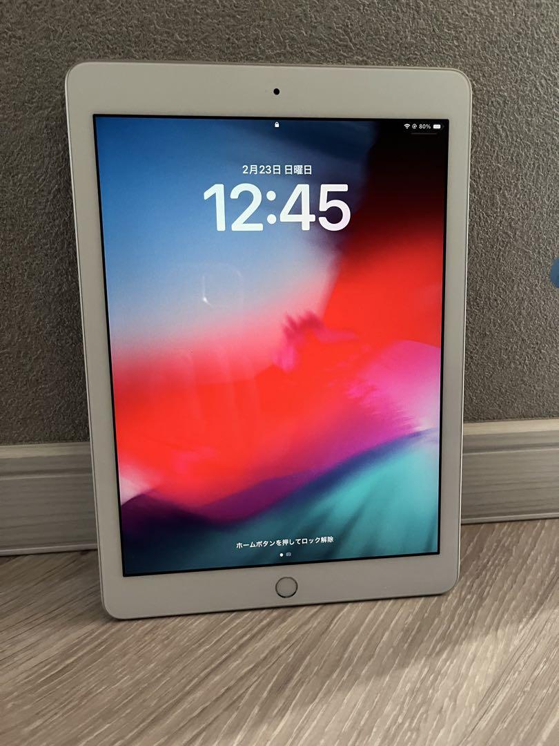 iPad 第6世代　128G シルバー Apple iPad (第6世代) Wi-Fi 128GB スペースグレイ ゴールド