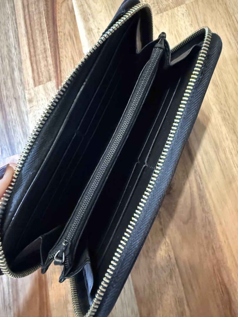 セール実施中さん専用　GUCCI ブラックレザー 長財布 GGパターン