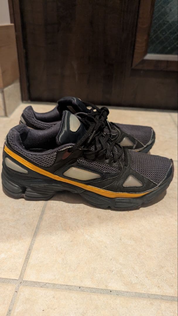 アディダスバイラフシモンズ rafsimons 27.5cm 最初期希少コラボ アディダスバイラフシモンズ rafsimons 27.5cm 最初期希少コラボ