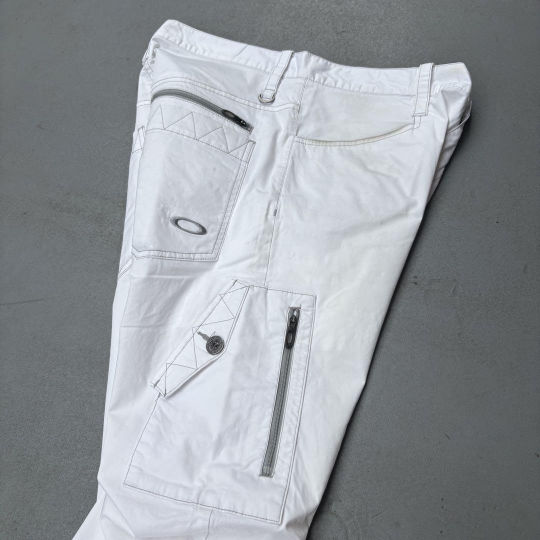 00s OAKLEY tech ホワイト　ナイロンパンツ　テックパンツ　ロゴ