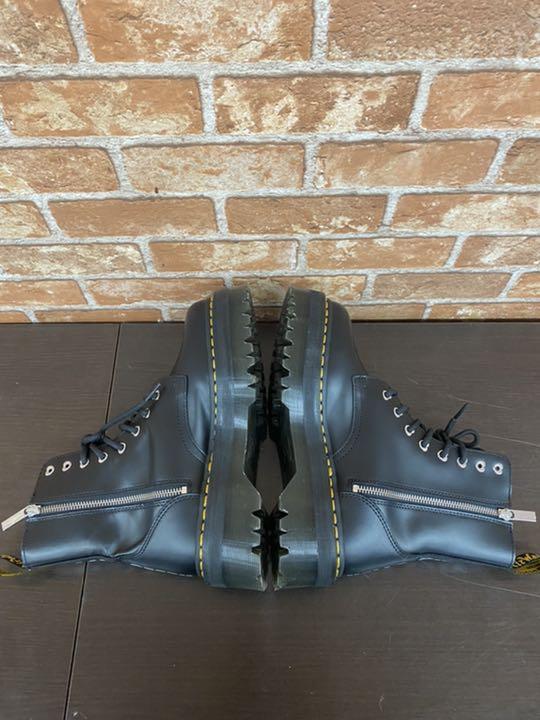 低価大特価 Dr.Martens × HELLO KITTY JADON ブーツ 143 ZYKLI-m92200603622 格安超歓迎