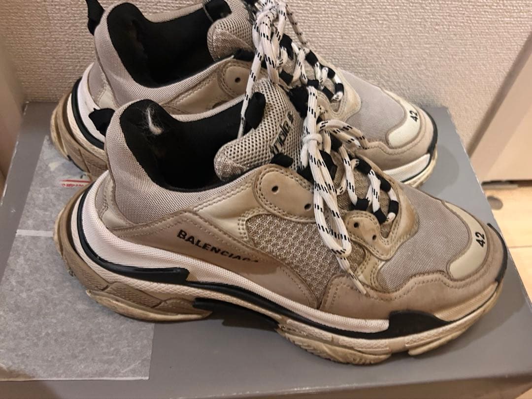 BALENCIAGA triples スニーカー サイズ42 ベージュ