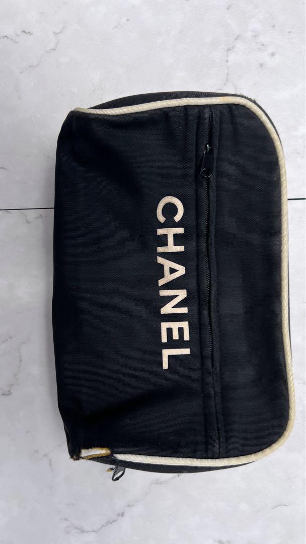 CHANEL ブラック キャンバス ポーチ