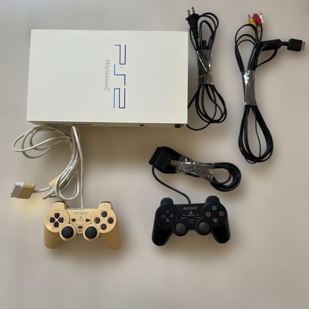 PlayStation 2 本体 コントローラー2個付き目立った傷や汚れなし