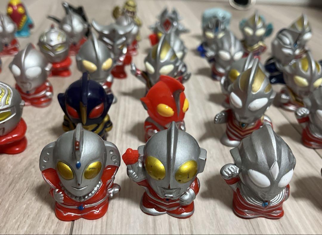 ウルトラマン、怪獣指人形57体 ウルトラマン、怪獣指人形57体