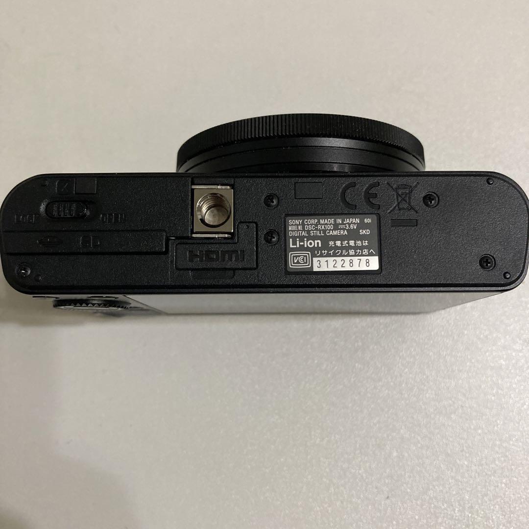 Sony Cyber-shot DSC-RX100 高級コンパクトデジタルカメラ