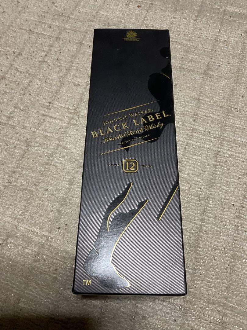 JOHNNYE WALKER／BLACK LABEL・AGED12YEARS。
