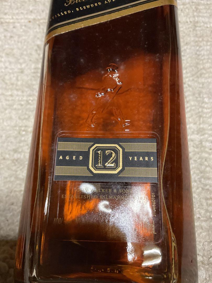 JOHNNYE WALKER／BLACK LABEL・AGED12YEARS。