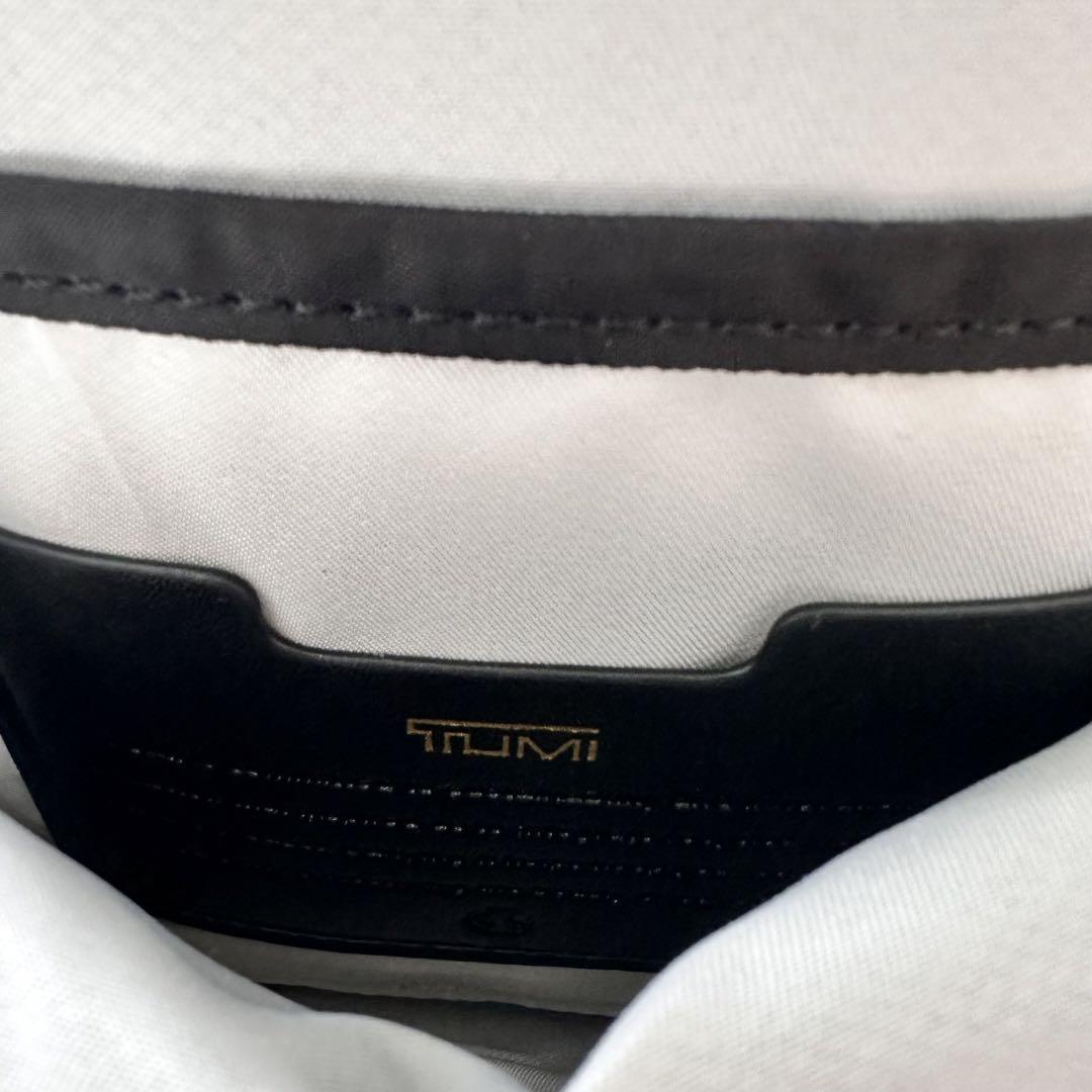 TUMI リュック　ブラックゴールド