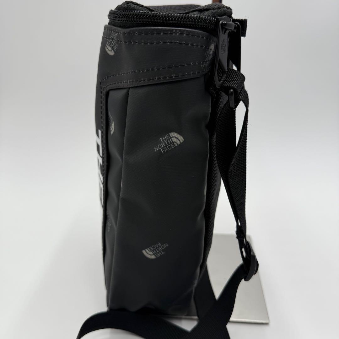 【未使用級】THE NORTH FACE ヒューズボックスポーチ　ショルダー