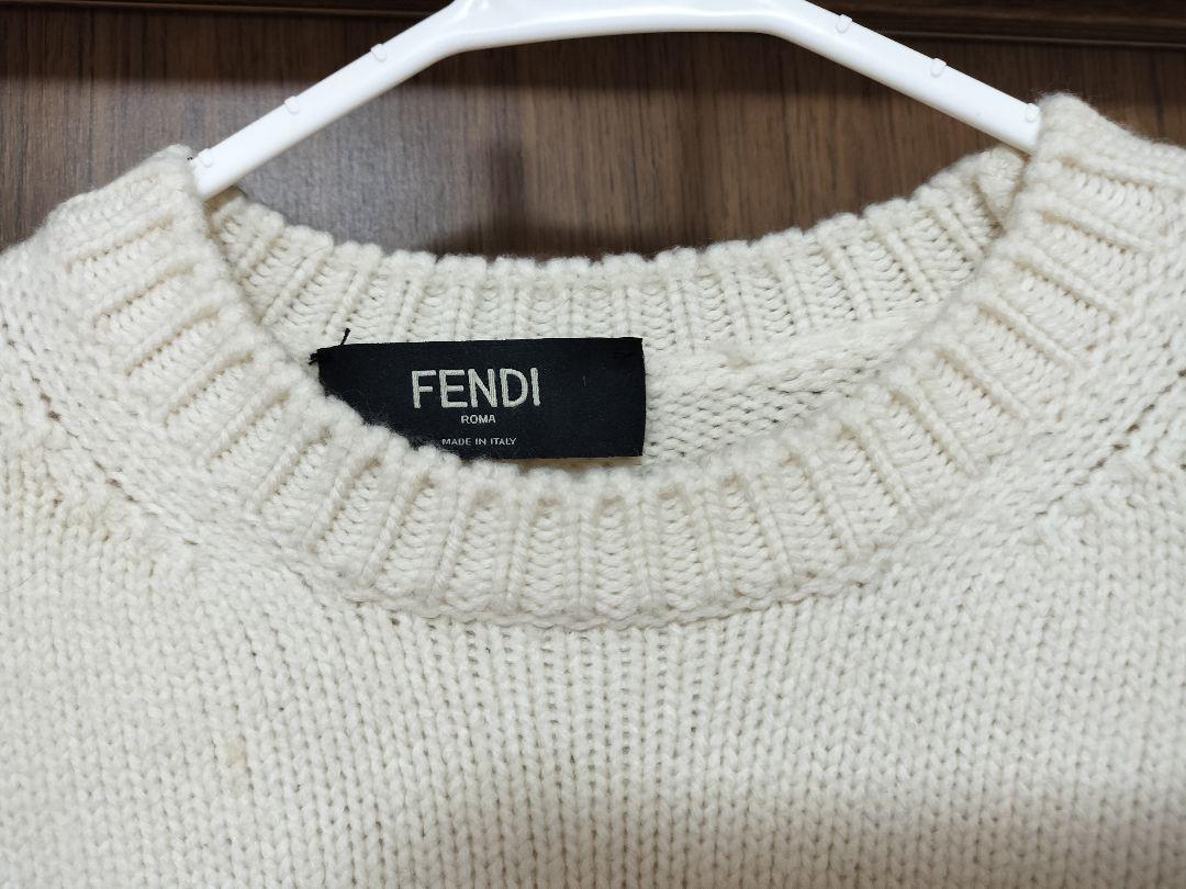 FENDI ロゴニットセーター