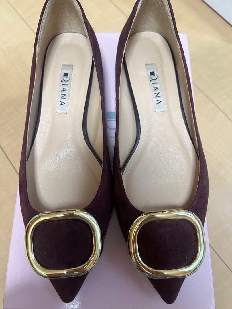 DIANA フラットシューズ　ローヒールパンプス