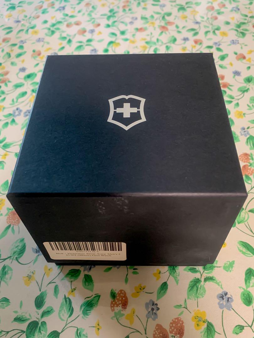 腕時計Victorinox Swiss Army Men's 241362