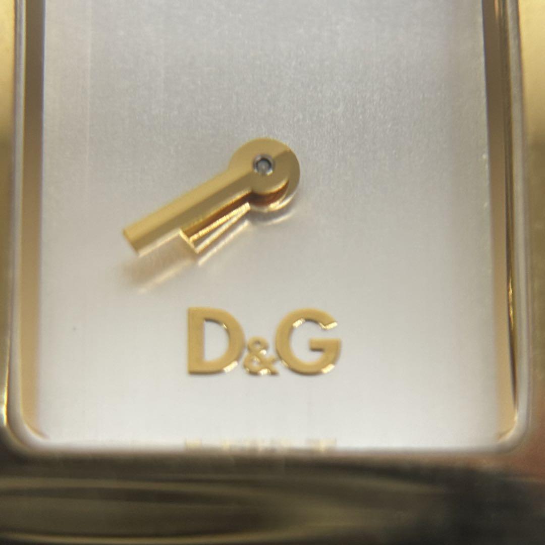 D&G ドルチェ&ガッパーナ バングル ウォッチ 腕時計 ゴールド
