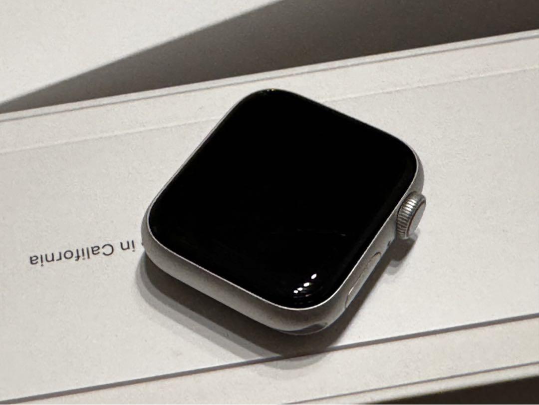 Apple Watch Series 4 シルバー 40mm GPSモデル
