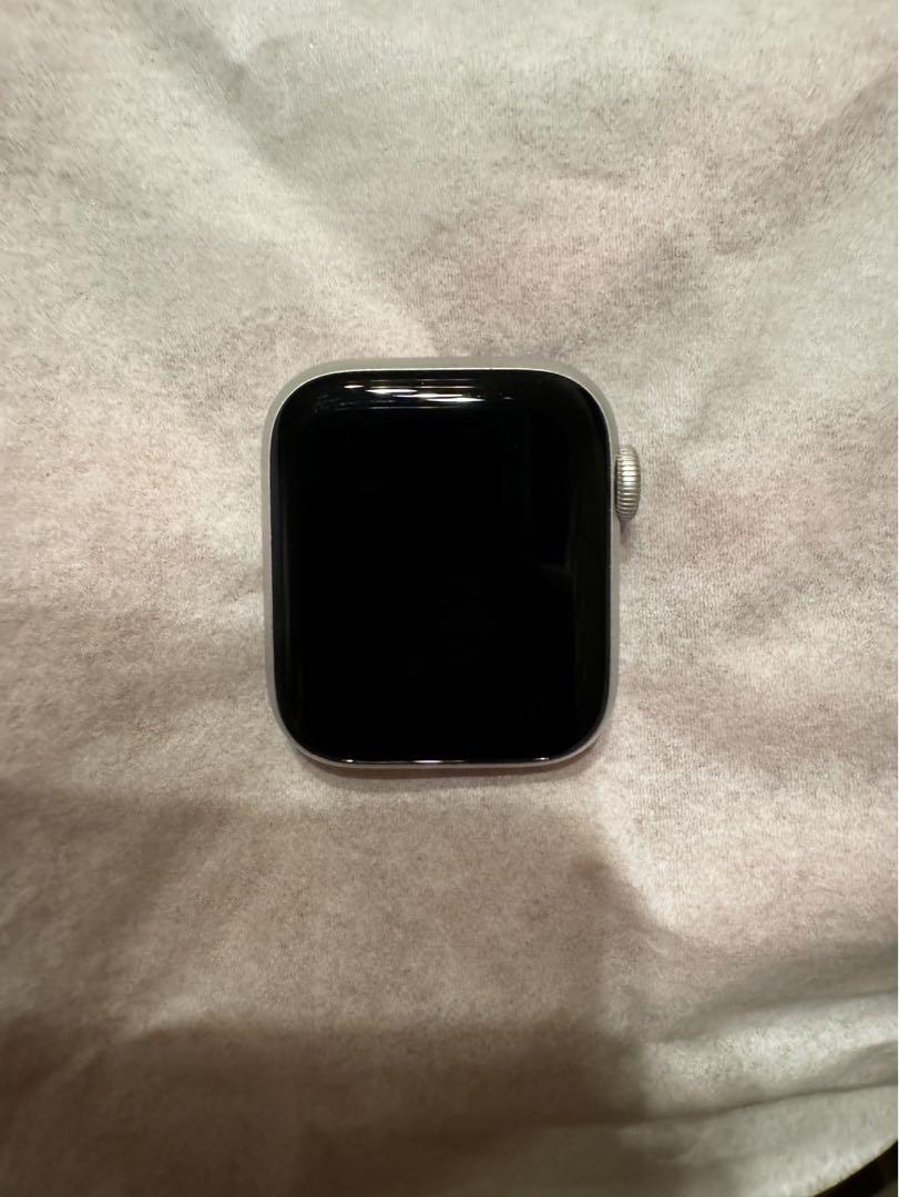 Apple Watch Series 4 シルバー 40mm GPSモデル