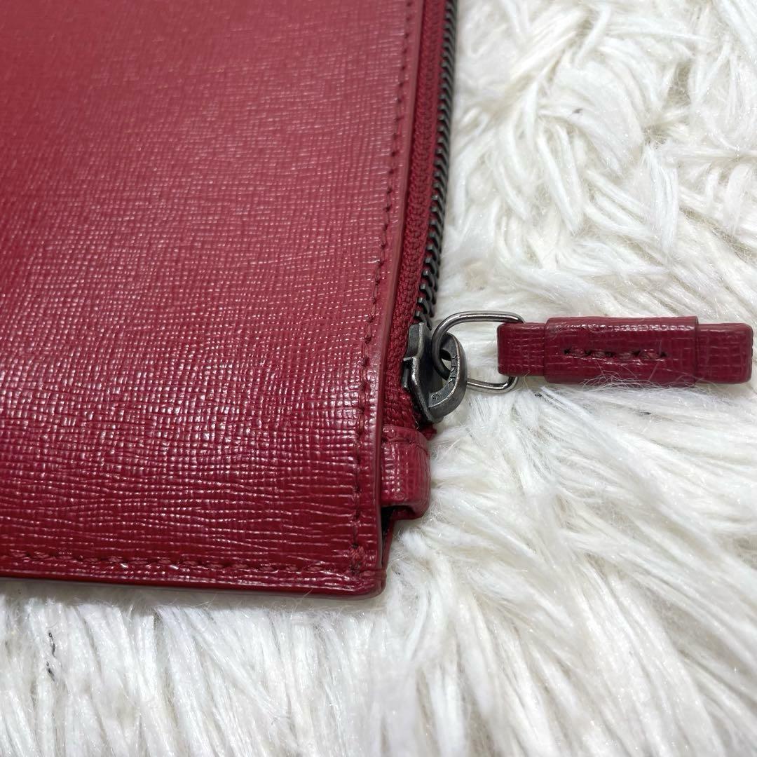 新品未使用✨FURLA フルラ　上質レザー　クラッチバッグ　赤　正規品