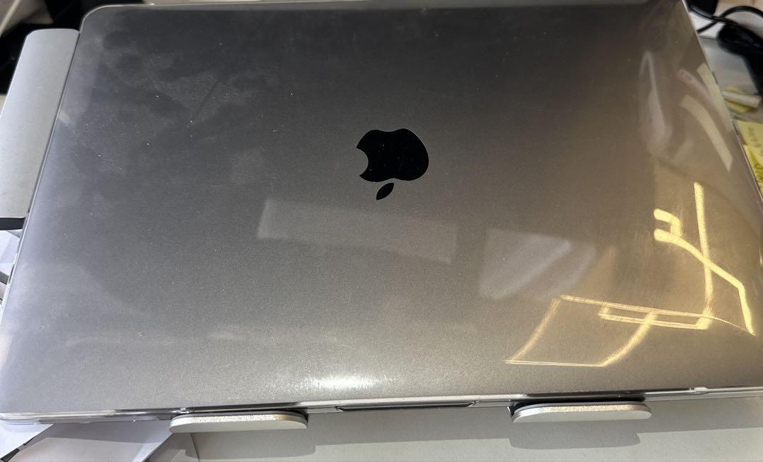 MacBook Pro シルバー 本体