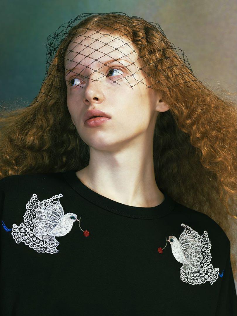 お値下げ中♡FURFUR × 樋上公実子さんコラボ Reel 刺繍Ｔシャツ FURFUR 樋上公実子コラボ“Reel”刺繍Tシャツ美品 - メルカリ