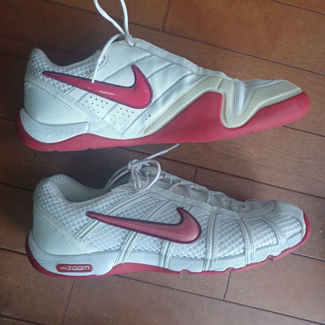 NIKE ナイキ