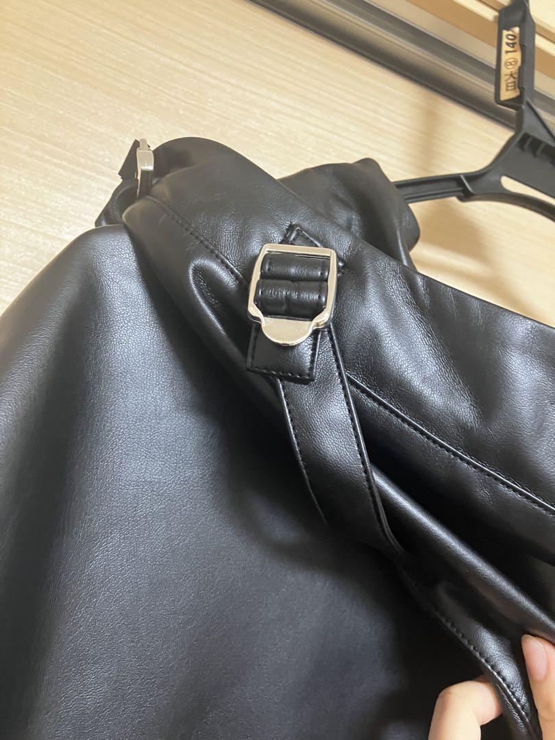 ADRER（アドラー）の「synthetic leather mountain parker