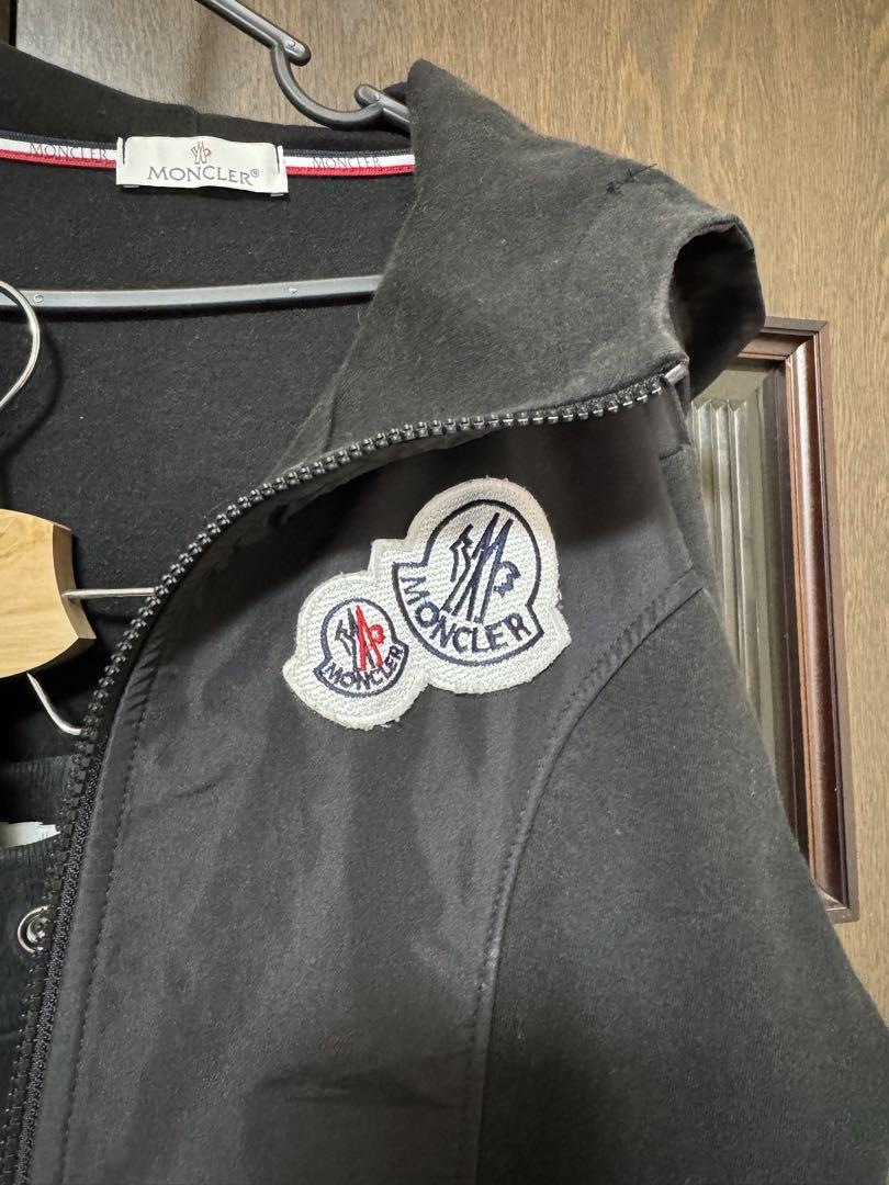 2025春の新作 MONCLER ブラック フルジップパーカーセット ウォームアップウェア