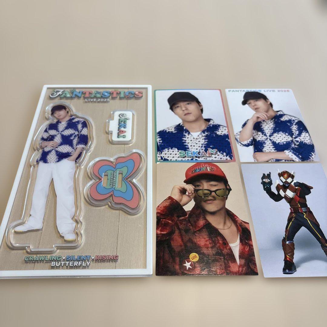FANTASTICS アクスタ メンプロ トレカ グッズ FANTASTICS 世界 アクスタ トレカ4枚セット - メルカリ