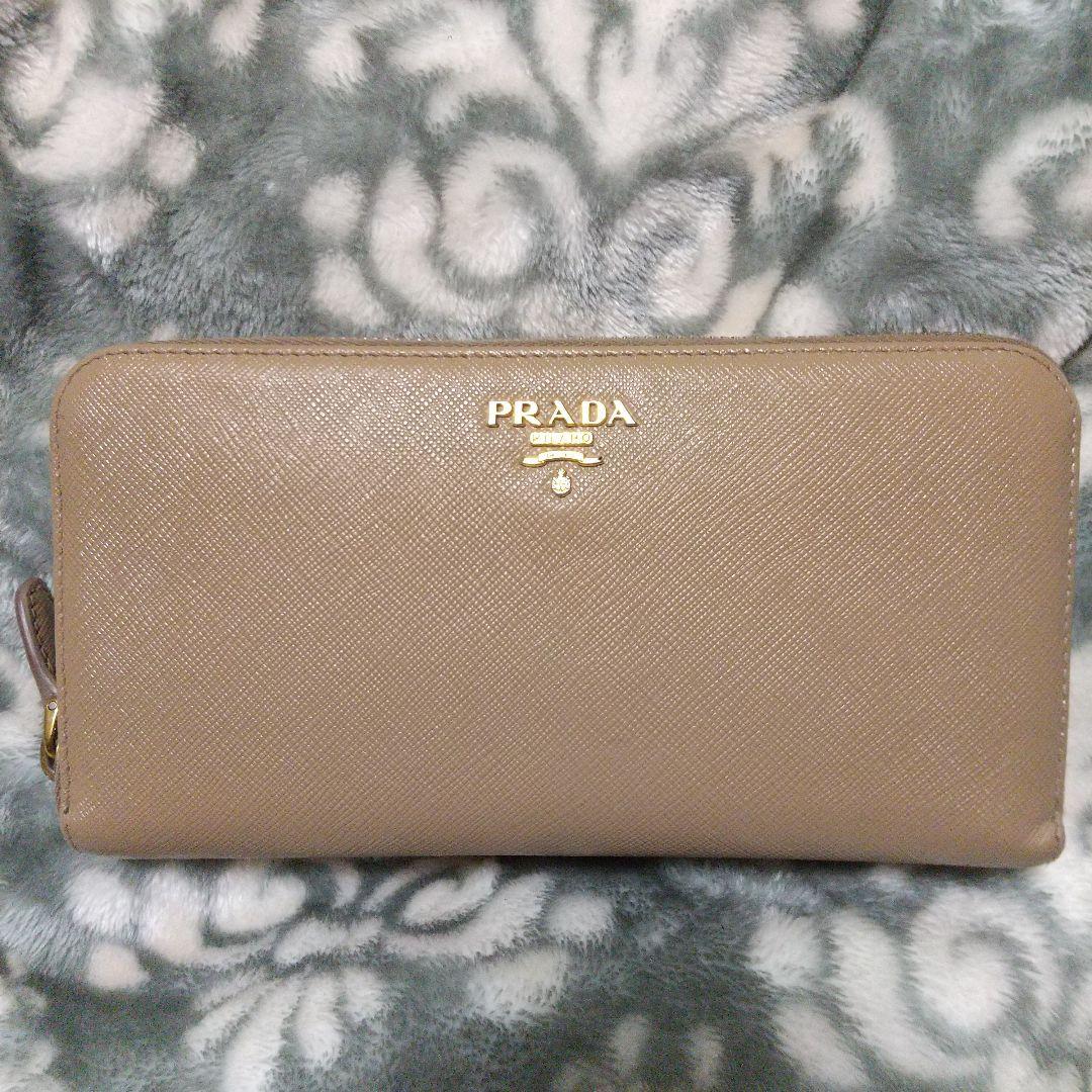 プラダPRADA サフィアーノレザーラウンドファスナー 長財布 ベージュ